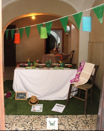 Atelier-Creativo-Vendita-Servizi-Decorazioni-Oggetti-Creati-A-Mano-Per-Feste-Party-Tema-Tropicale-Giungla-Ispirazioni-e-Stili-Alta-Langa-Italia